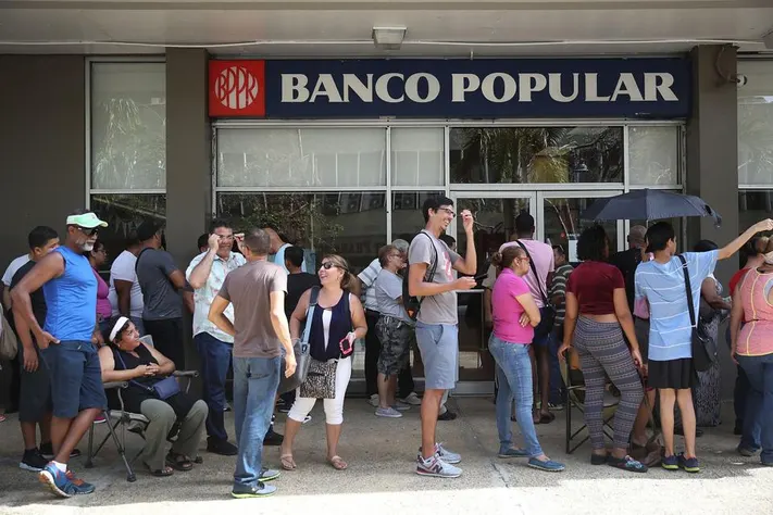 ¡Banco Popular: Impulsa tu futuro financiero con préstamos!